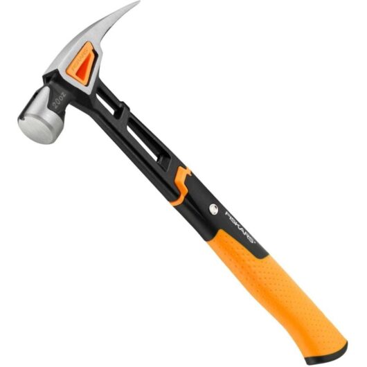 Fiskars - 1020214 Anti Shock IsoCore Hammer 20oz Rip Claw 13.5 Magnetic Nail Start